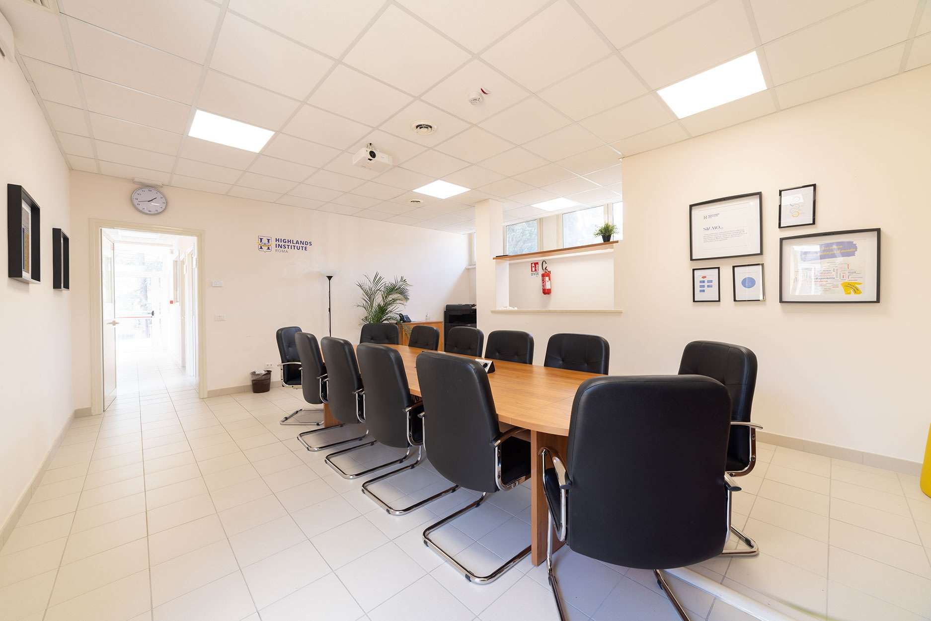 highlands institute sala riunioni 0W8A8765 highlands institute sala riunioni 0W8A8765