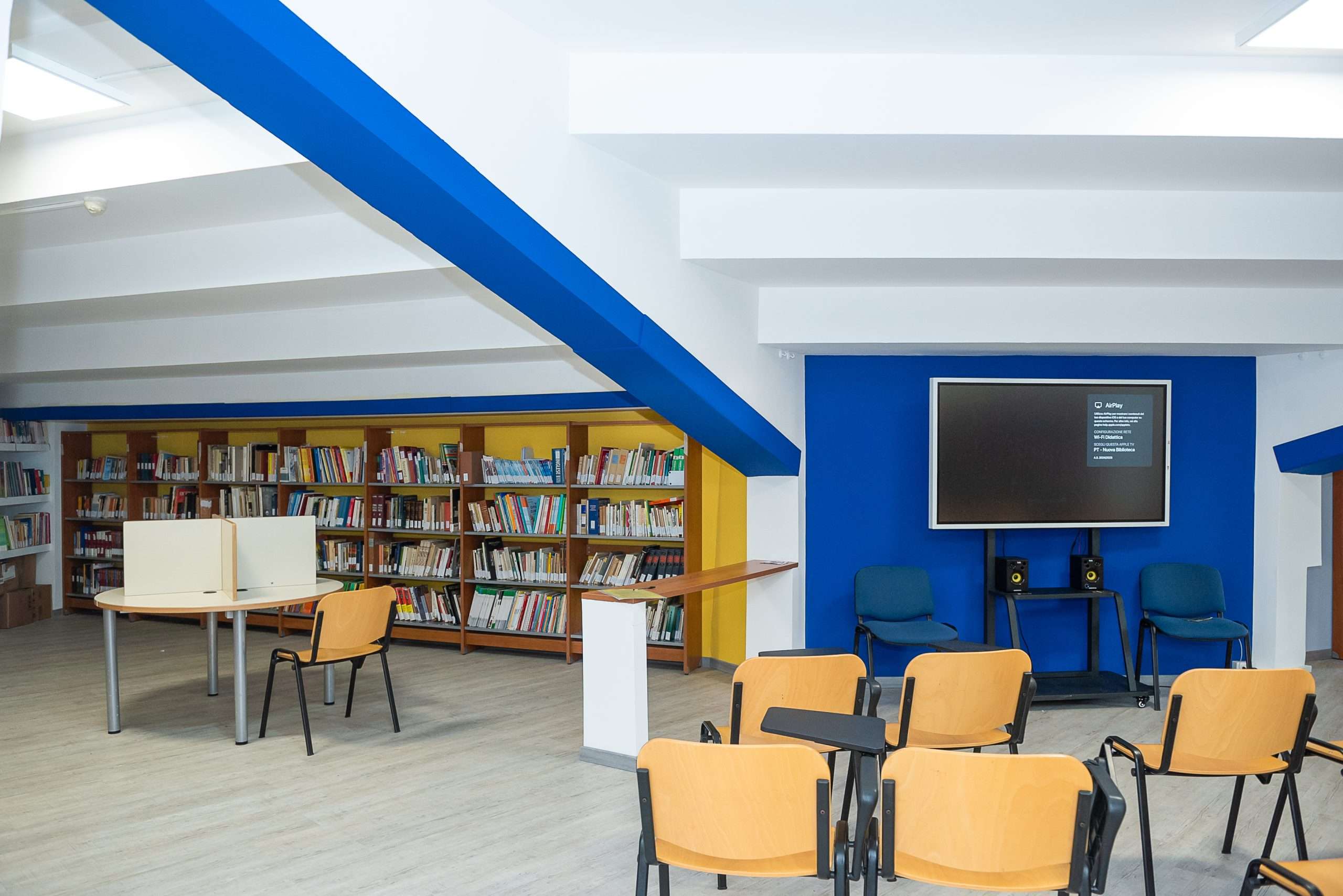 Biblioteca FLA 6296 scaled Biblioteca FLA 6296 scaled